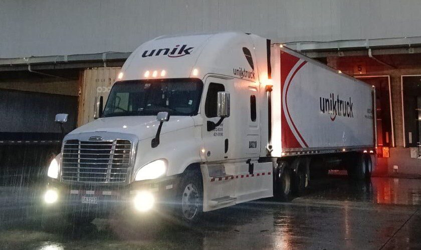 servicio-carga-terrestre-unik